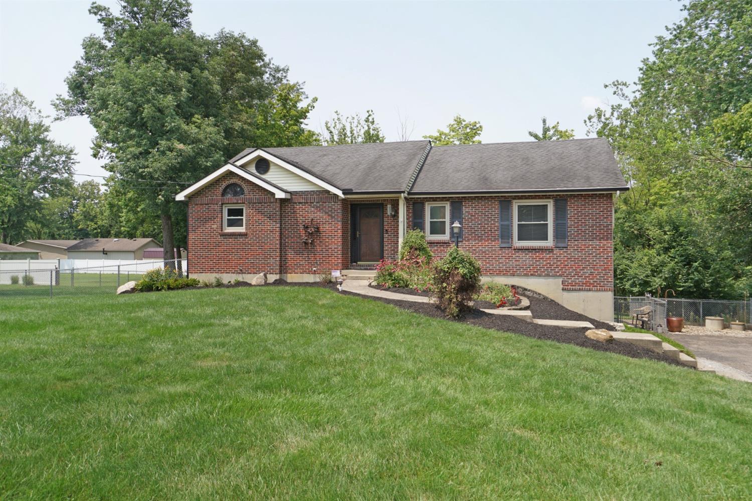 6459 Cynthia Drive SIBCY CLINE REALTORS®