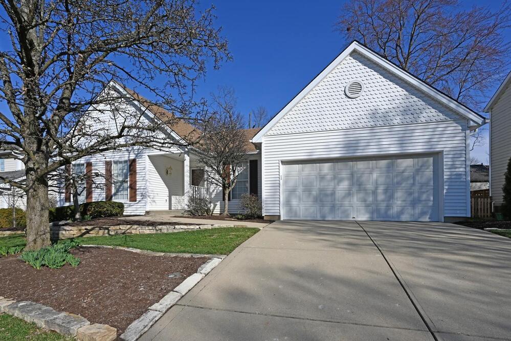 2080 Trailwood Drive SIBCY CLINE REALTORS®