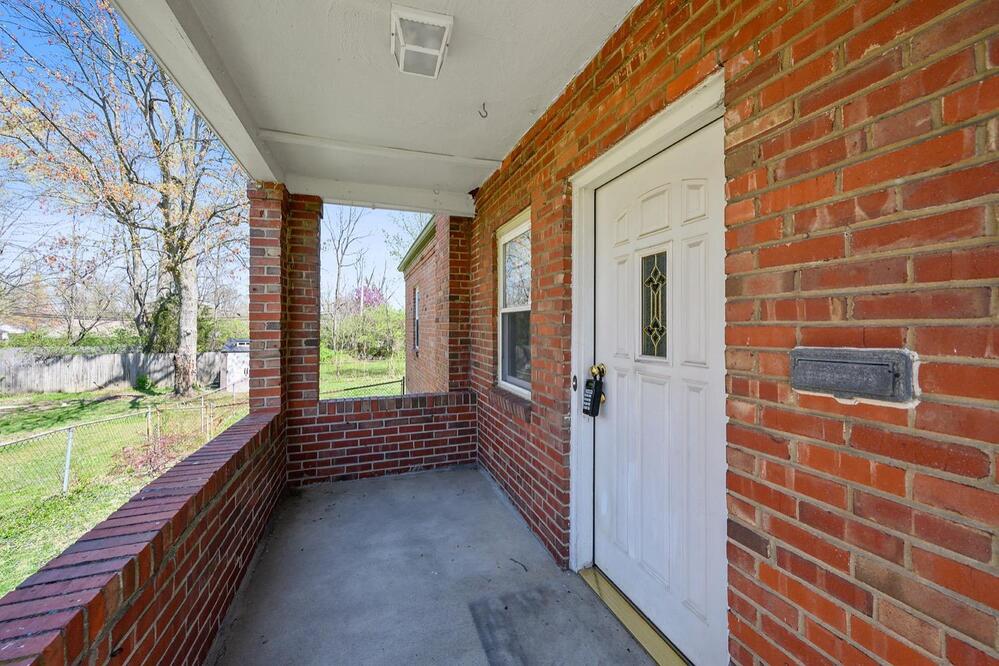 1262 Prospect Place SIBCY CLINE REALTORS®