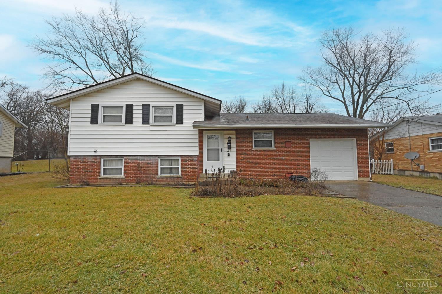 810 Fairborn Road, Forest Park, OH 45240 | Sibcy Cline