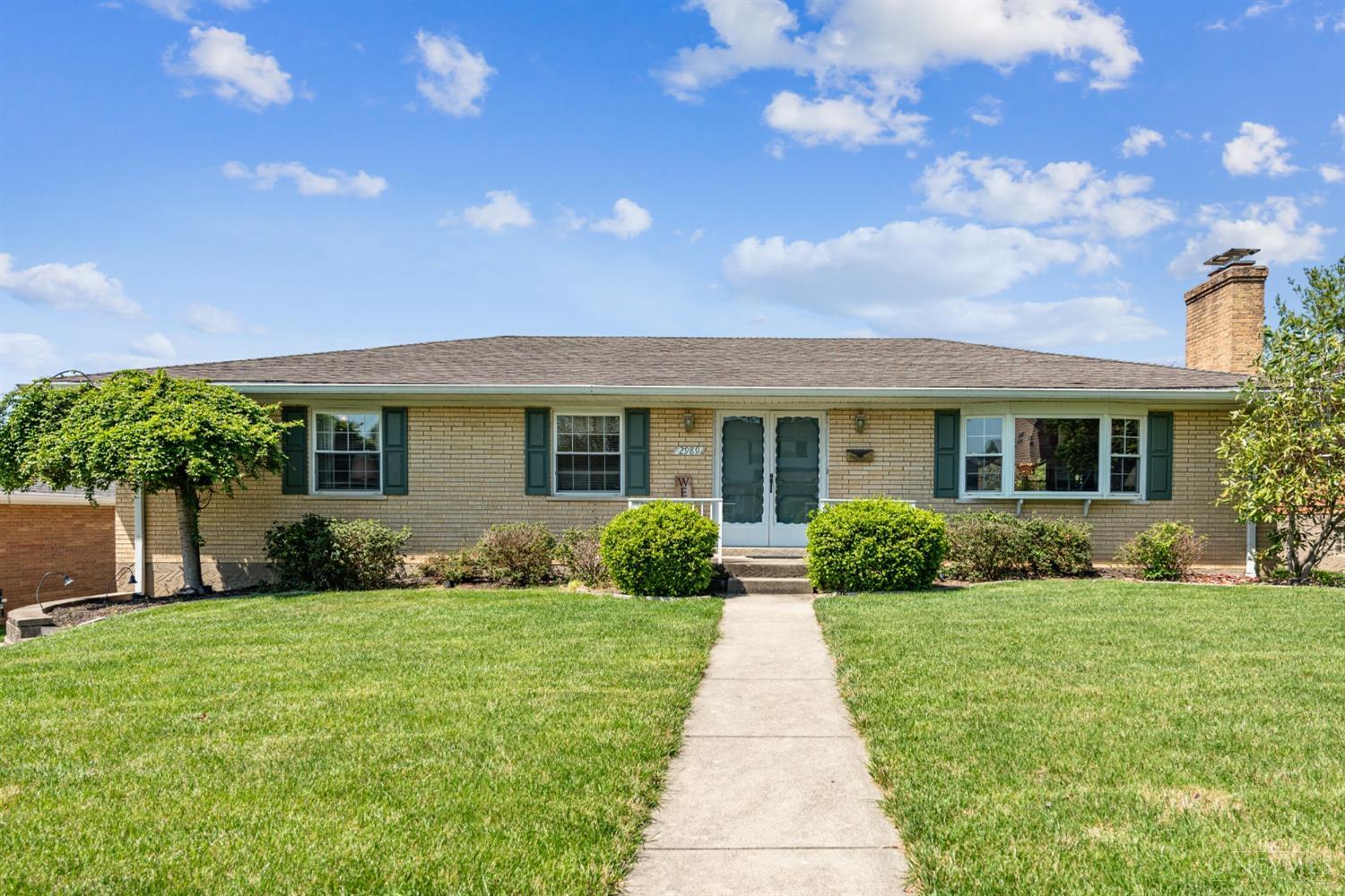 2989 Chardale Court Bridgetown OH 45248 Sibcy Cline 2989 Chardale Court Bridgetown OH 45248 Sibcy Cline