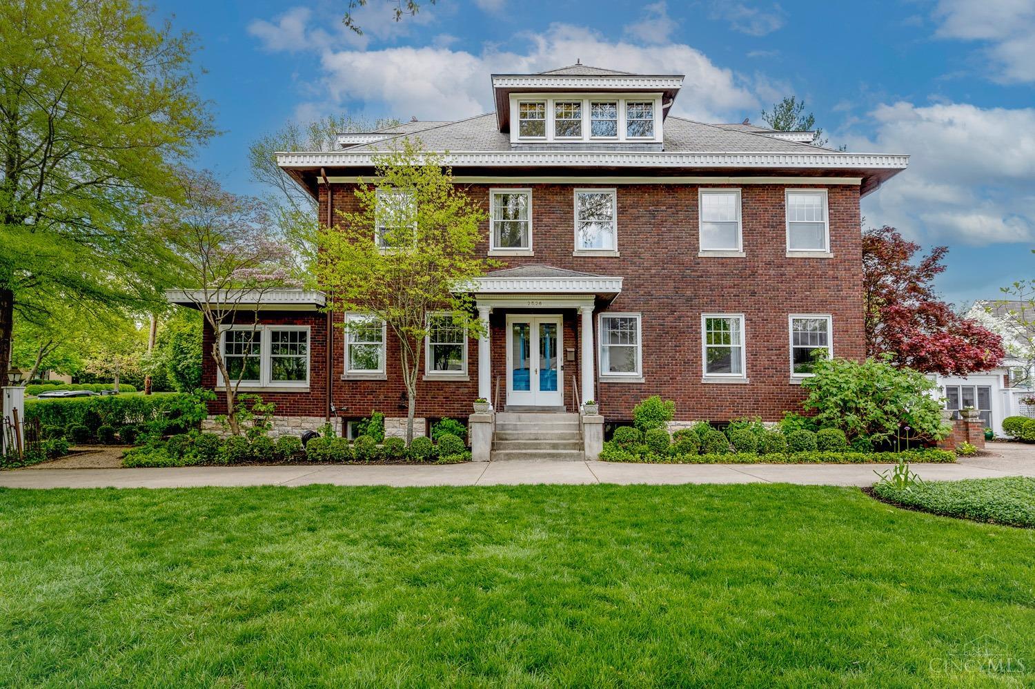 2526 Handasyde Court Hyde Park OH 45208 Sibcy Cline 2526 Handasyde Court Hyde Park OH 45208 Sibcy Cline