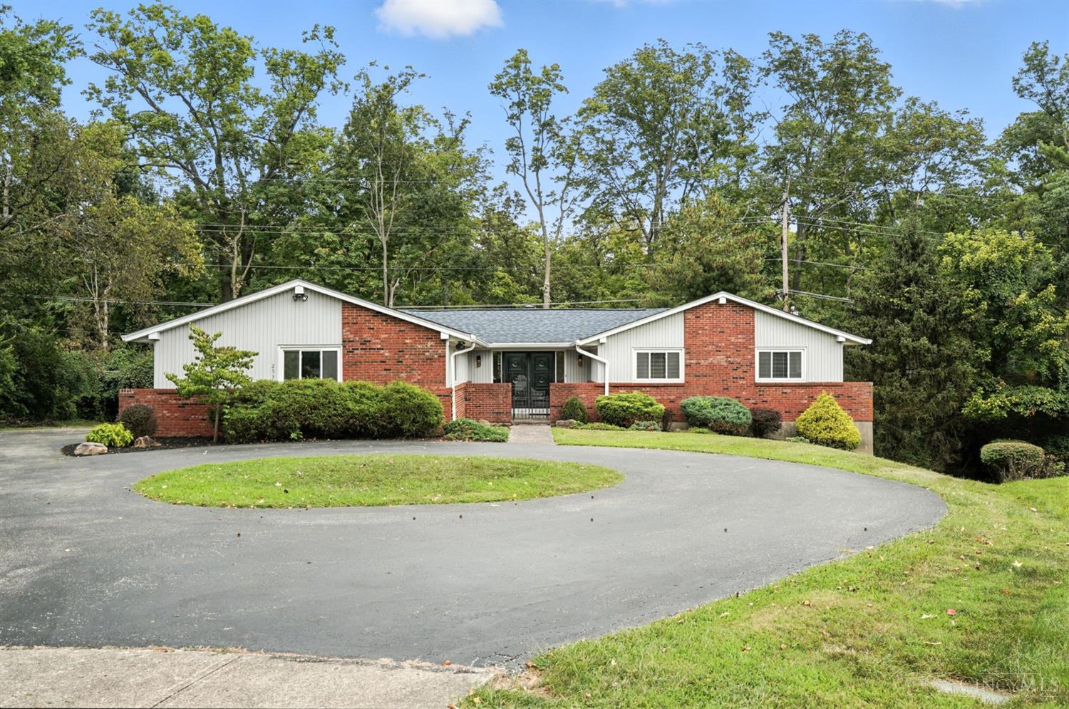 2538 Veraview Court, Anderson Twp., OH 45244 | Sibcy Cline