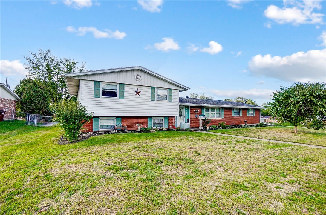 546 Adrian Court Fairborn OH 45324 Sibcy Cline REALTORSĀ® 546 Adrian Court Fairborn OH 45324 Sibcy Cline REALTORSĀ®