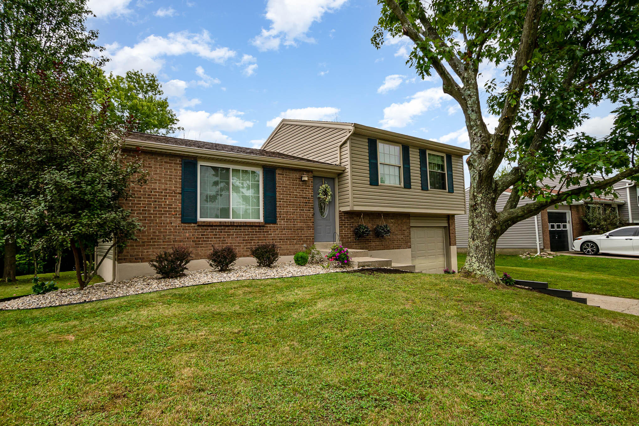 14 Bluffside Drive | SIBCY CLINE REALTORS®