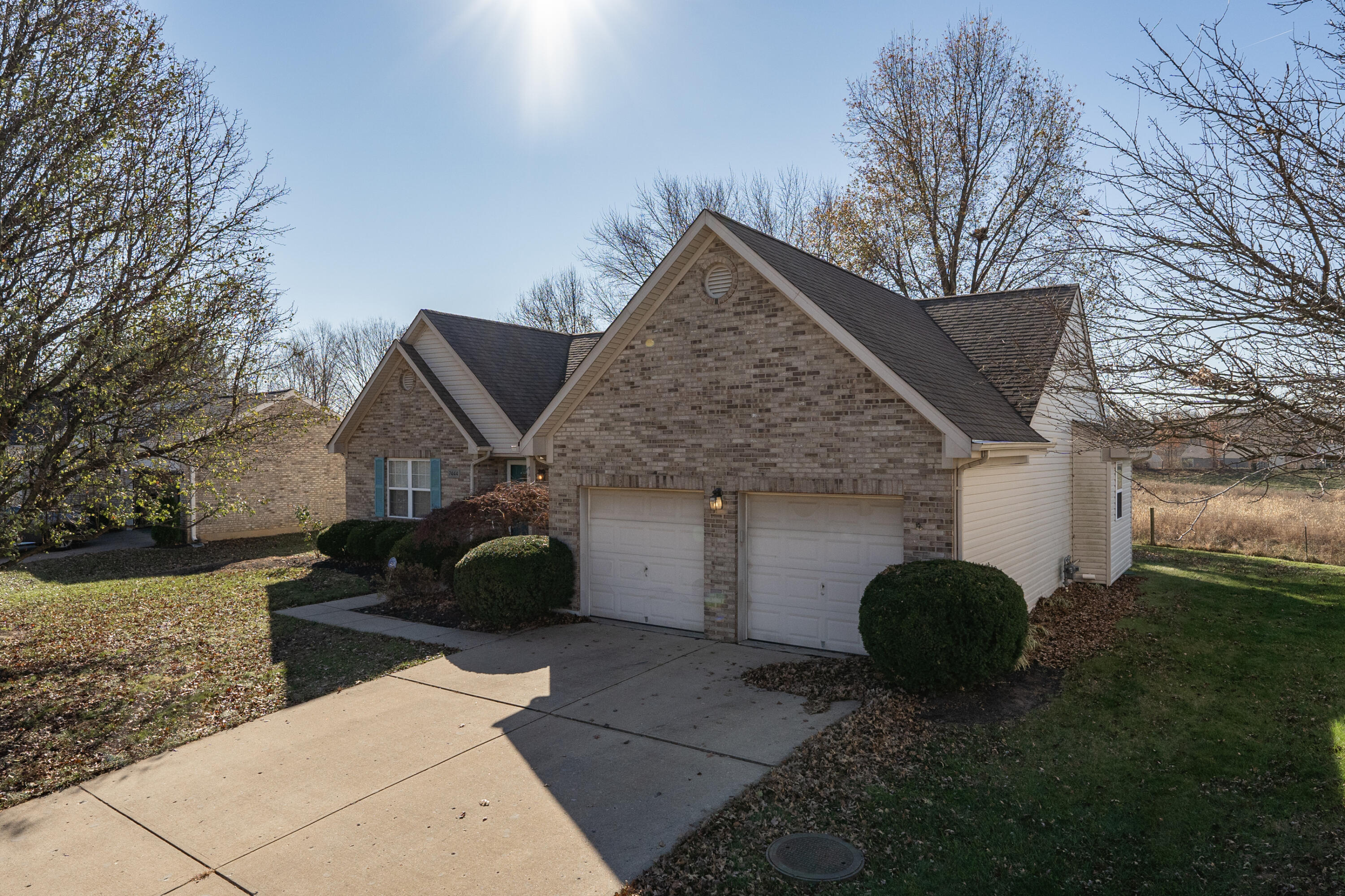 7444 Big Horn Court Sibcy Cline REALTORS® 7444 Big Horn Court Sibcy Cline REALTORS®