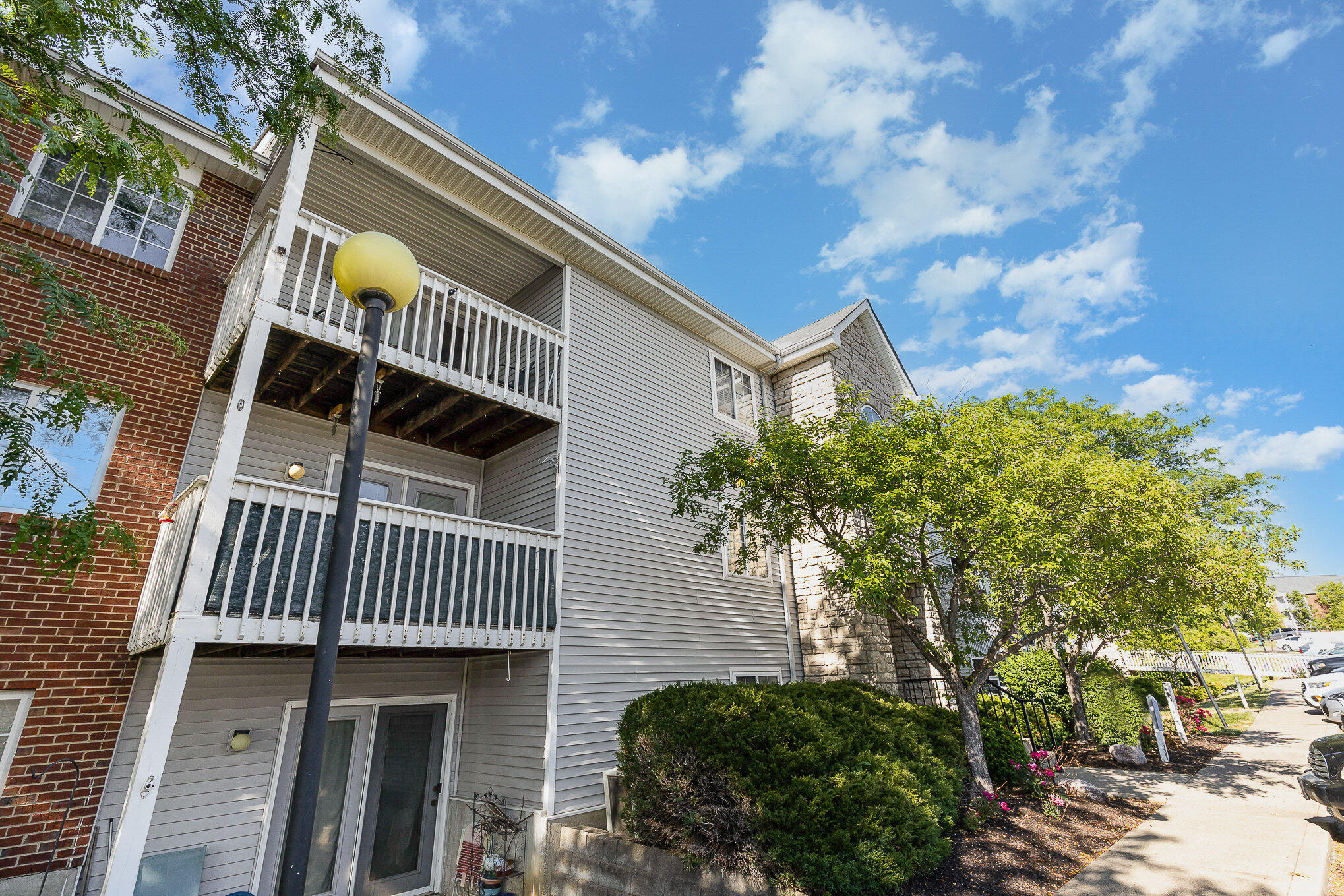 160 Herrington Court 5 SIBCY CLINE REALTORS® 160 Herrington Court 5 SIBCY CLINE REALTORS®