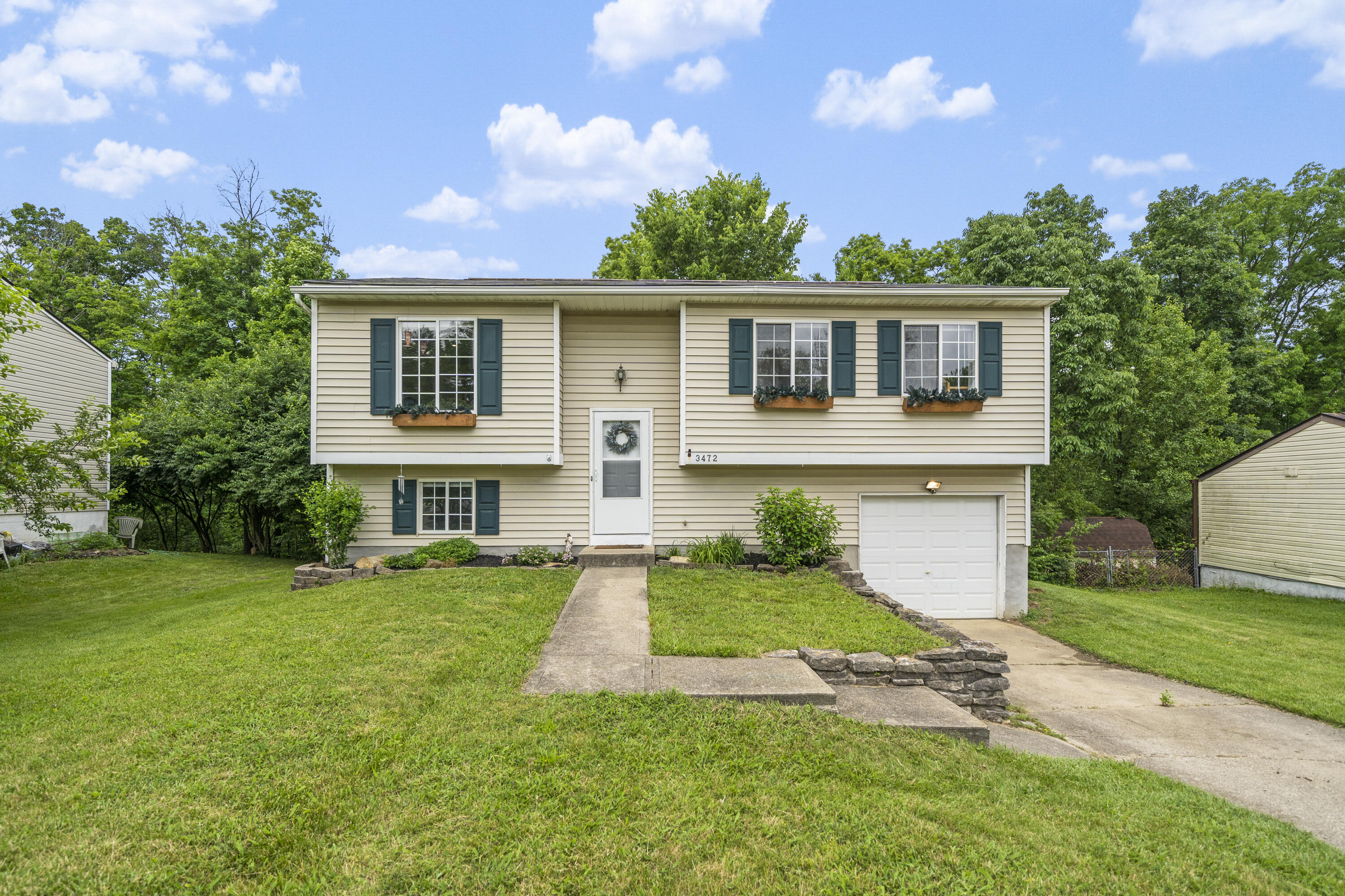 3472 Ridgewood Drive | Sibcy Cline REALTORS®