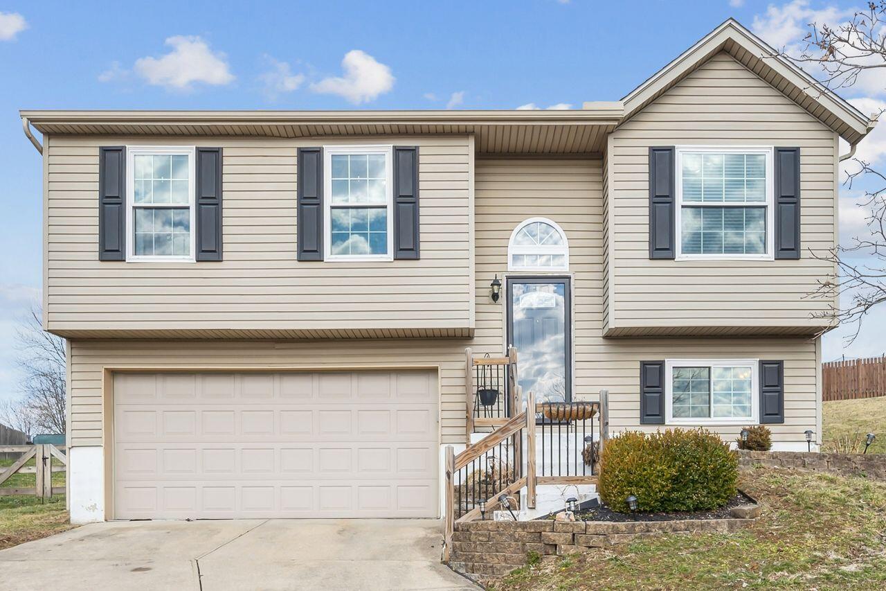 1635 Drake Court Hebron KY 41048 Sibcy Cline REALTORS® 1635 Drake Court Hebron KY 41048 Sibcy Cline REALTORS®