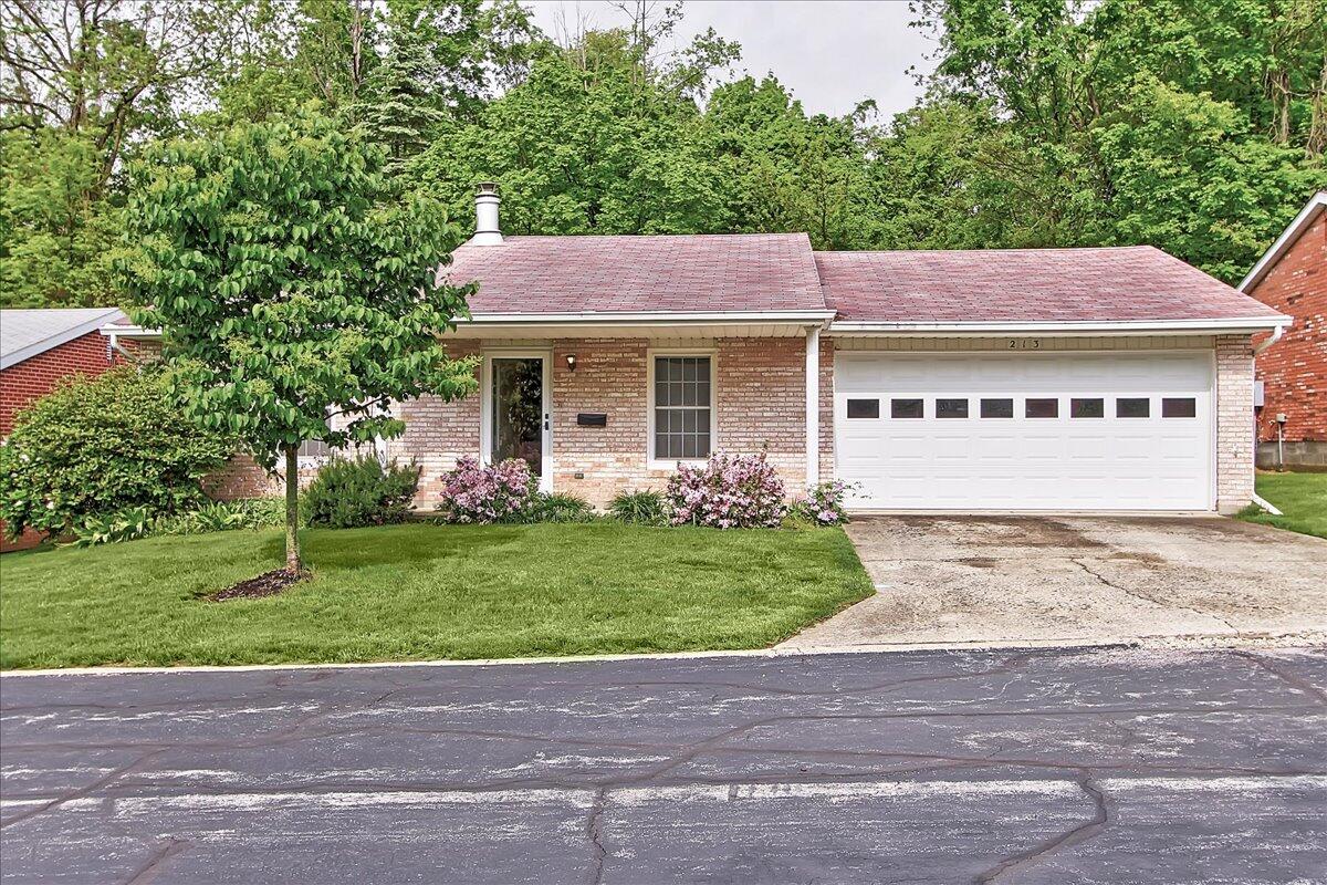 213 Green Tree Lane Bellefontaine, OH