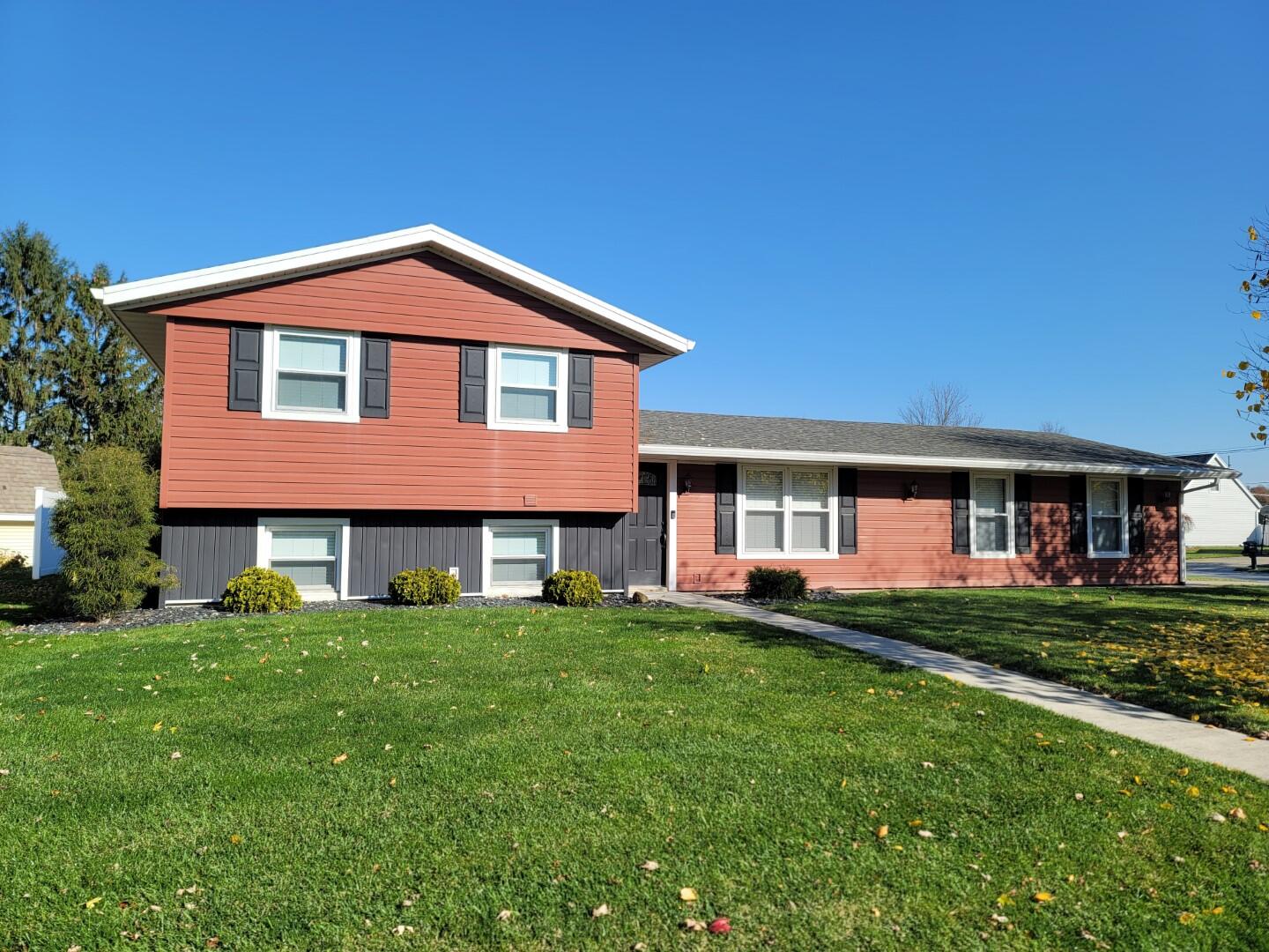 302 Liberty Avenue, Wapakoneta, OH 45895 | Sibcy Cline