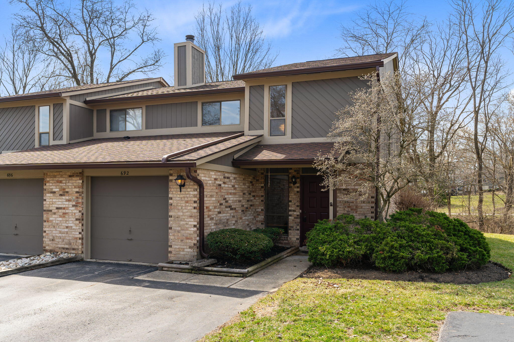 692 Hidden Valley Court Fairborn OH 45324 Sibcy Cline 692 Hidden Valley Court Fairborn OH 45324 Sibcy Cline